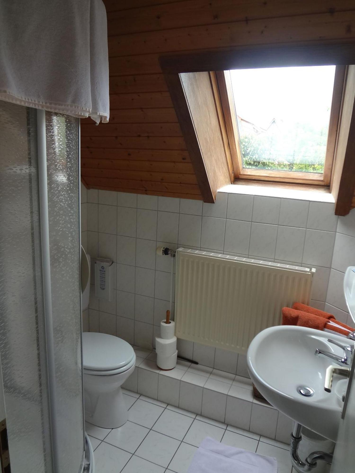 Hotel-Pension Stöber Jever Rum bild