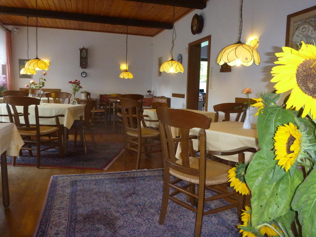 Hotel-Pension Stöber Jever Exteriör bild