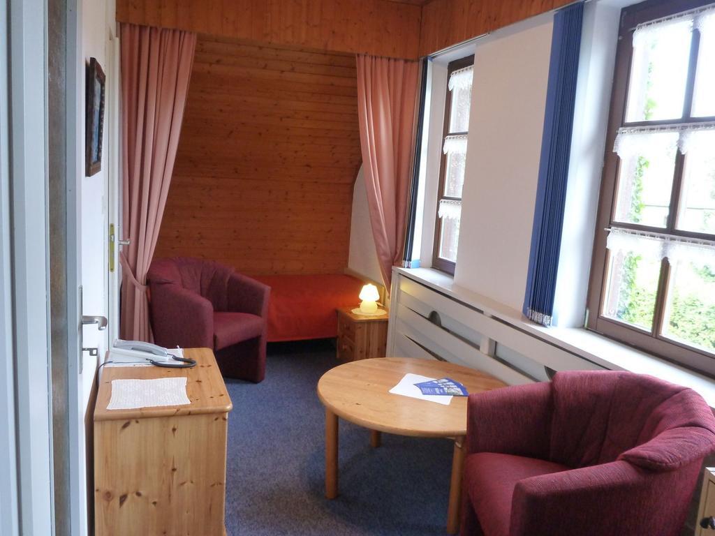 Hotel-Pension Stöber Jever Rum bild